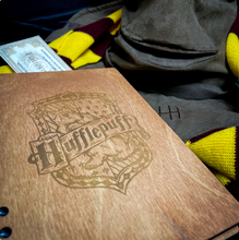 Učitaj sliku u Galeriju, Harry Potter sveska Hufflepuff