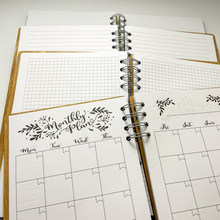 Učitaj sliku u Galeriju, Skeleton Smile sveska