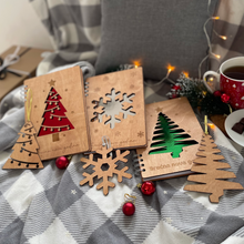 Učitaj sliku u Galeriju, Sveska&Ukras 2u1 Crvena Jelka